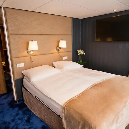 Johann Strauss Ship Hotel
