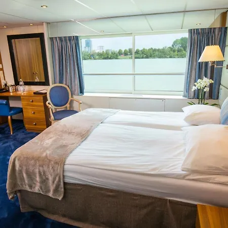 Hotel Johann Strauss Ship Maastricht