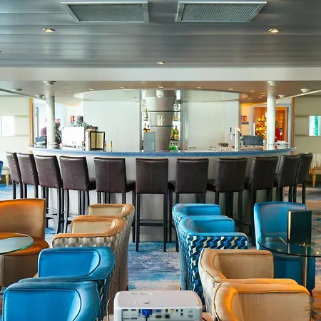 Johann Strauss Ship 4*