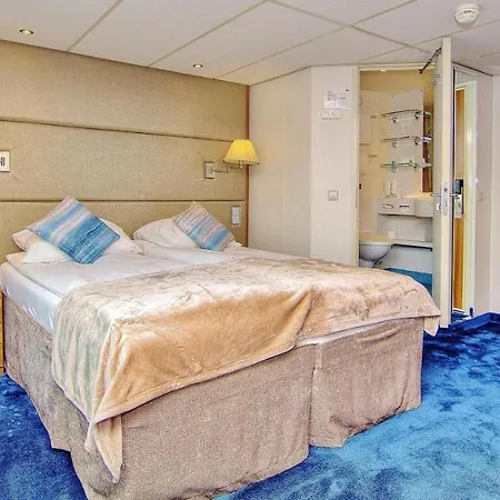 Johann Strauss Ship